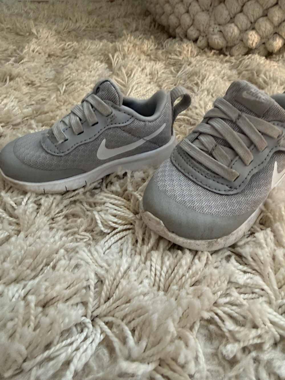Nike Kids Gray Low-Top Sneakers